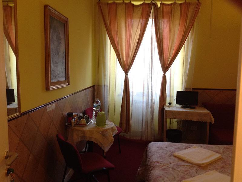 Termini Accommodation Roma Cameră foto